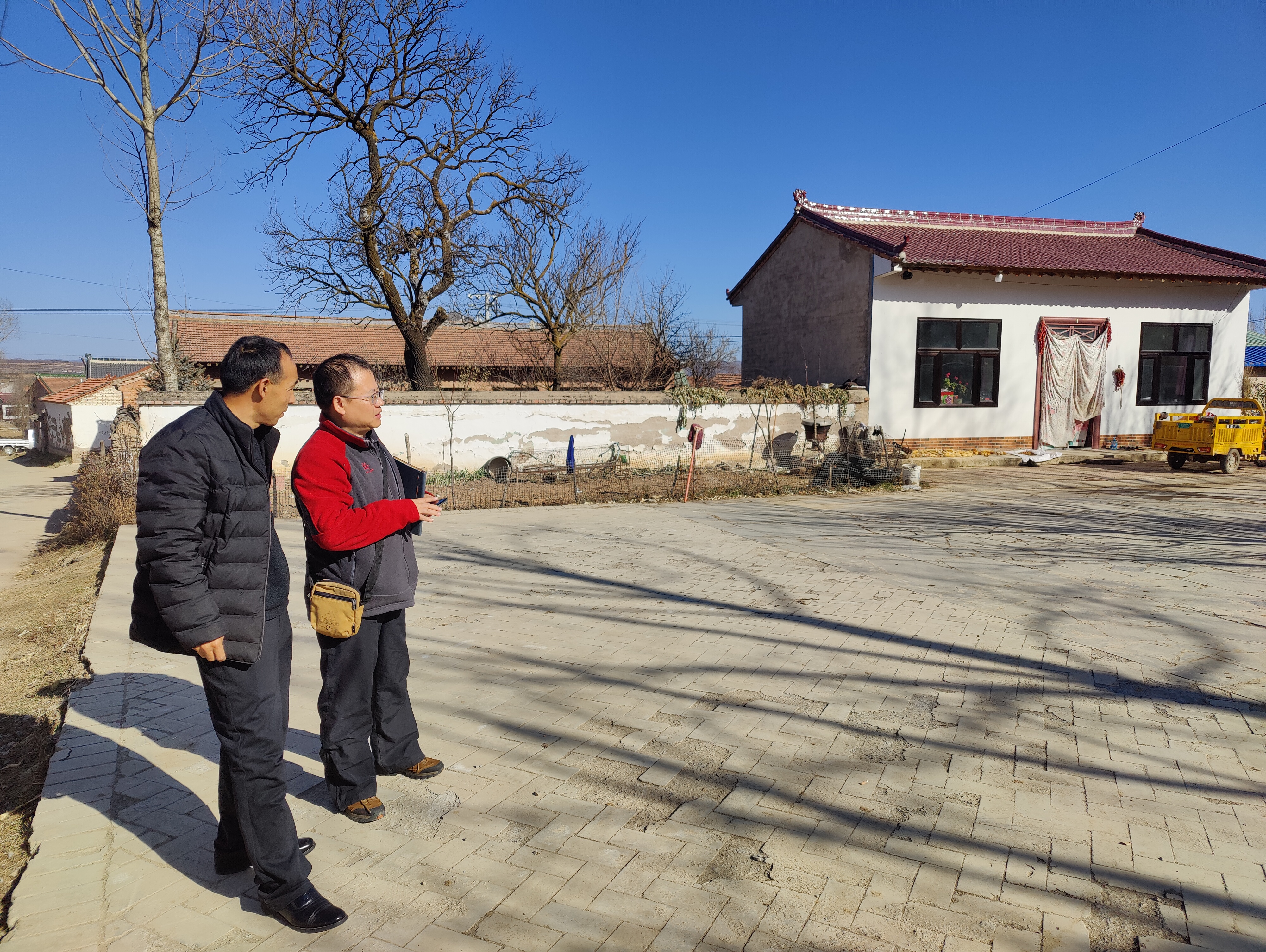 2021年11月23日涇河源鎮(zhèn)冶家村村莊規(guī)劃調研2.jpg